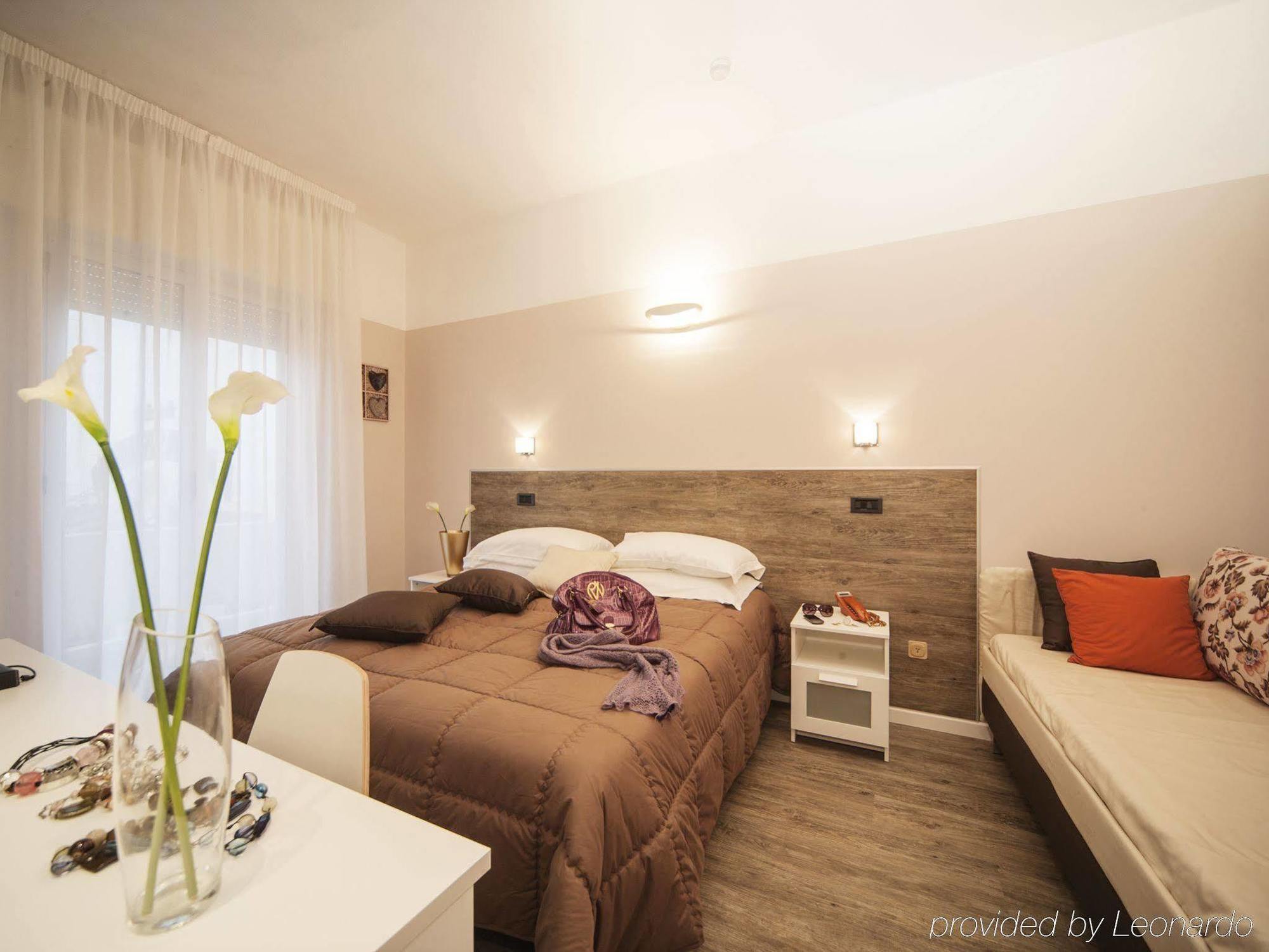 Hotel Levante Rimini Extérieur photo